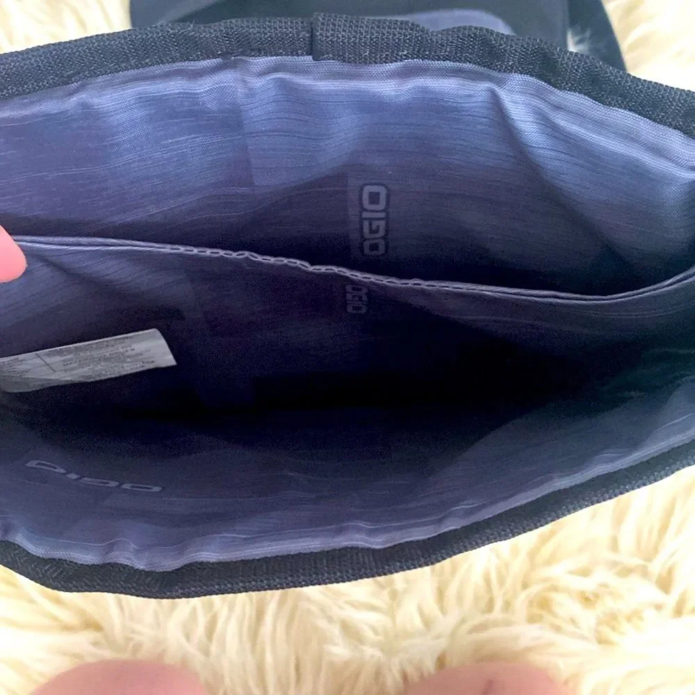 OGIO Nylon Laptop Black/Silver Cross Body Padded Bag Adjustable Strap Pockets
